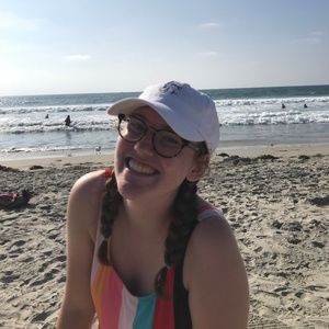 Meet your Posher, Emily
